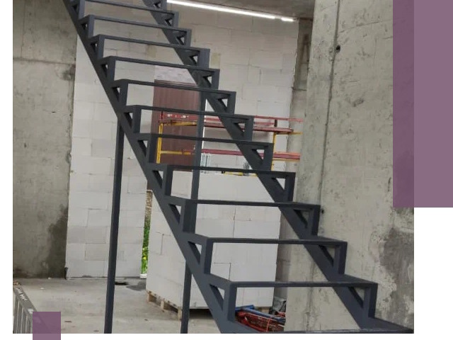 Демонтаж металлических лестниц в Каменске-Уральском быстро и безопасно