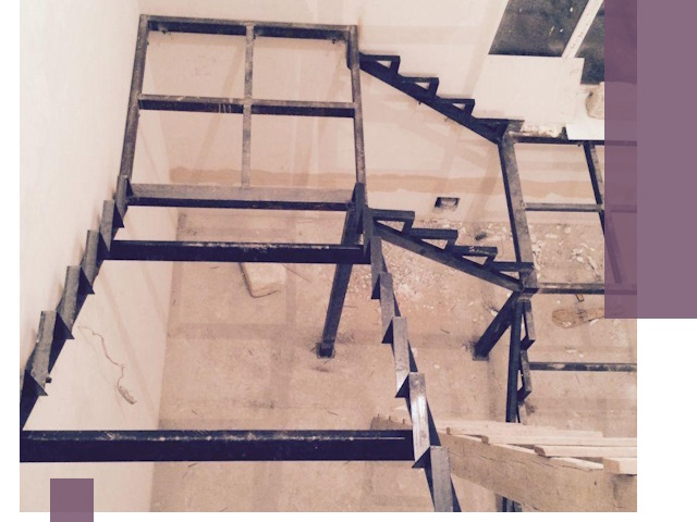 Монтаж лестниц на металлокаркасе в Каменске-Уральском быстро и качественно