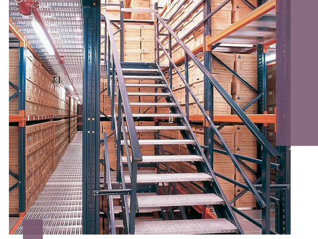 Лестницы складские прочные и безопасные под ключ в Каменске-Уральском