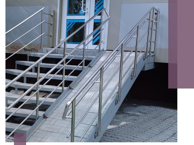 Пандус на крыльцо под ключ в Каменске-Уральском: монтаж и изготовление