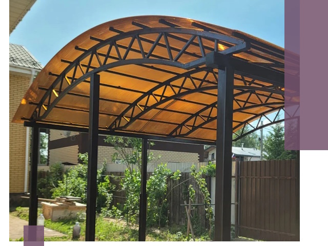 Изготовление навесов под ключ в Каменске-Уральском из качественных материалов