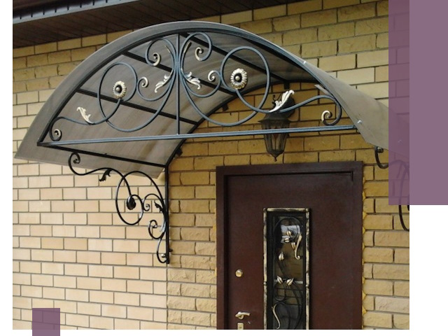 Изготовление козырьков из металла под ключ в Каменске-Уральском