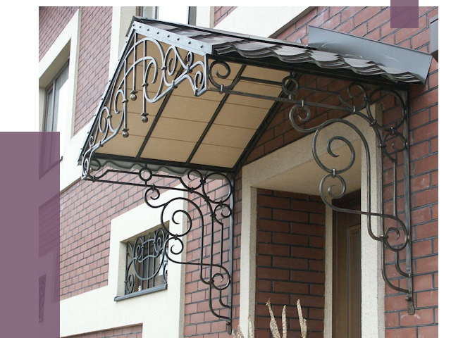 Двускатные козырьки в Каменске-Уральском под ключ от 13298 руб.