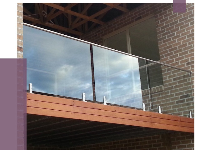 Стеклянные парапеты на крыше и террасе в Каменске-Уральском от 11968 руб. | ПРОЛЁТ-Кмн