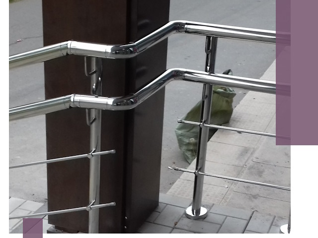 Монтаж поручней из нержавеющей стали в Каменске-Уральском качественно и быстро